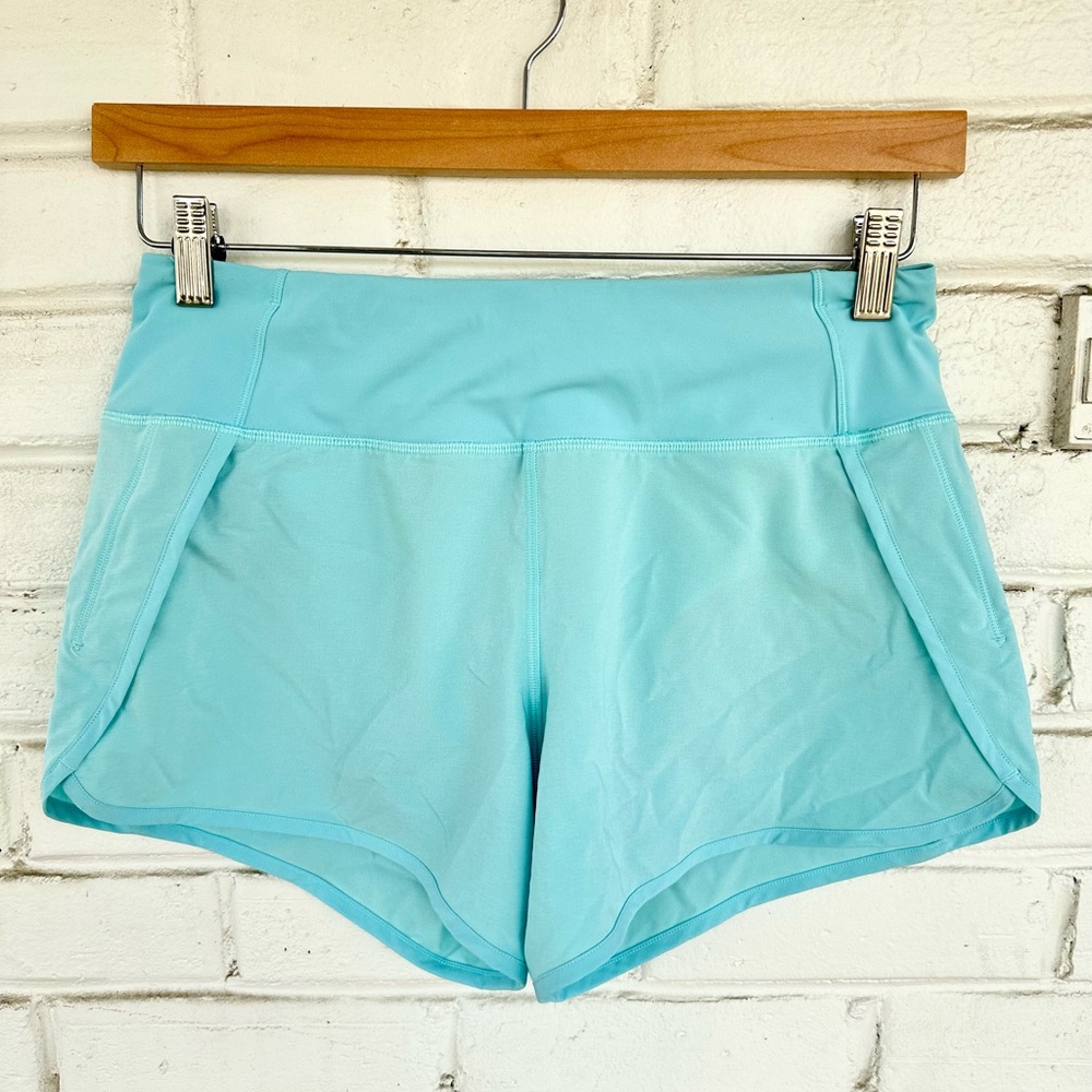Lululemon Speed Up Low-Rise Lined Short 2.5” in Cyan Blue size 6